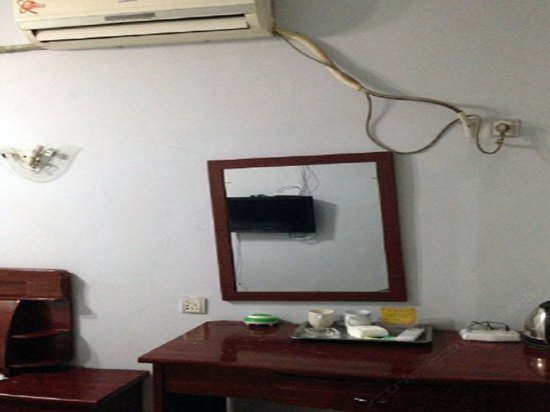 hotelPic