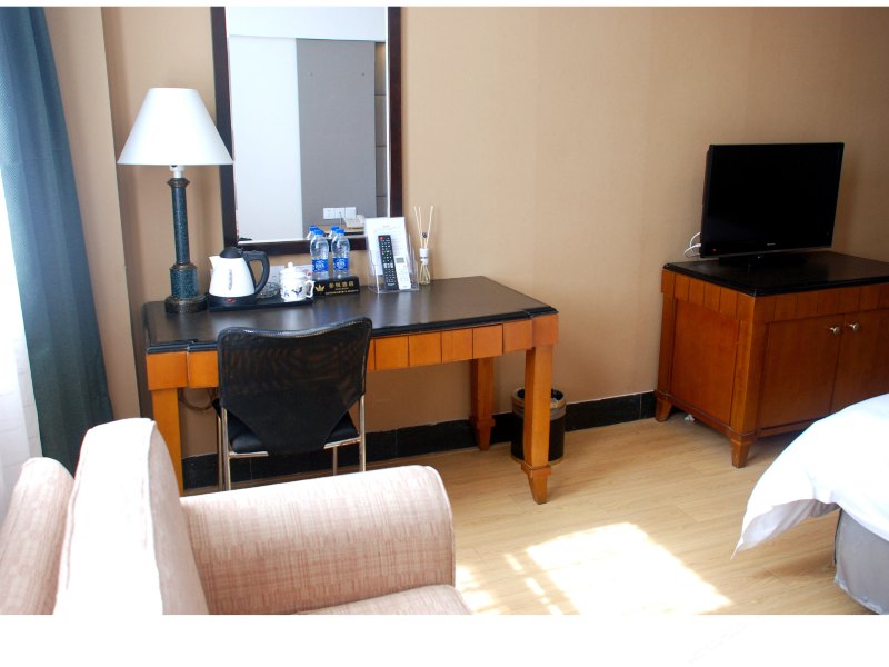 hotelPic