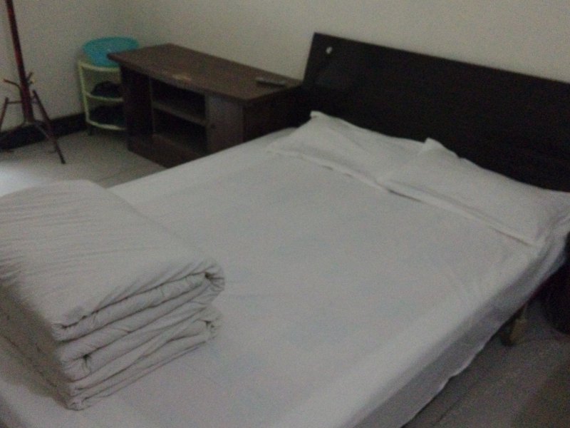 hotelPic