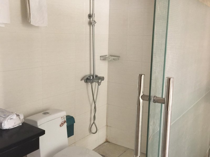 hotelPic