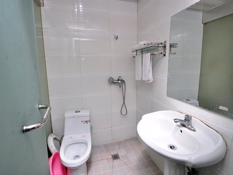 hotelPic