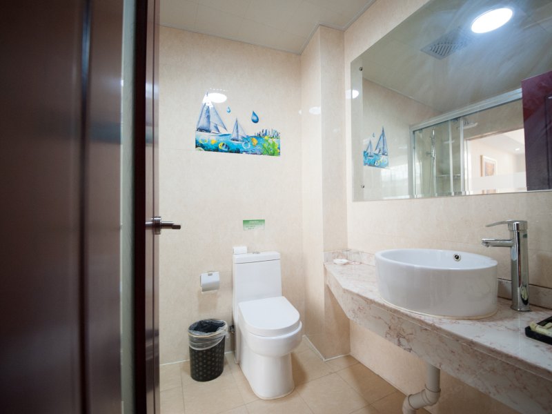 hotelPic