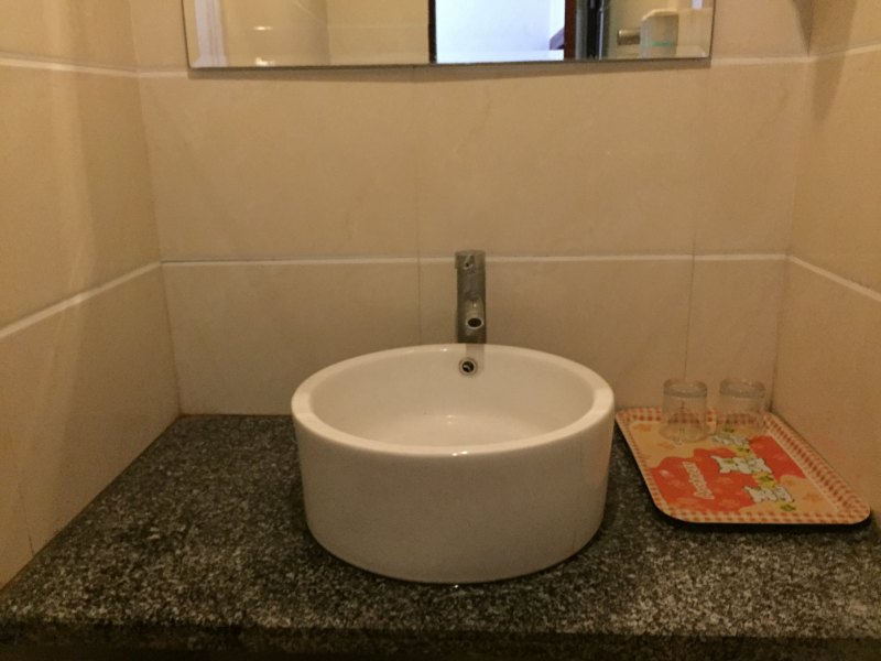 hotelPic