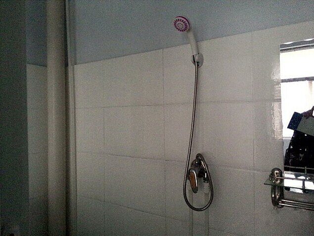 hotelPic
