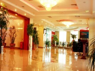 新疆喀納斯報(bào)團(tuán)多少錢_新疆喀納斯旅游多少錢一個人_新疆喀納斯半自助游