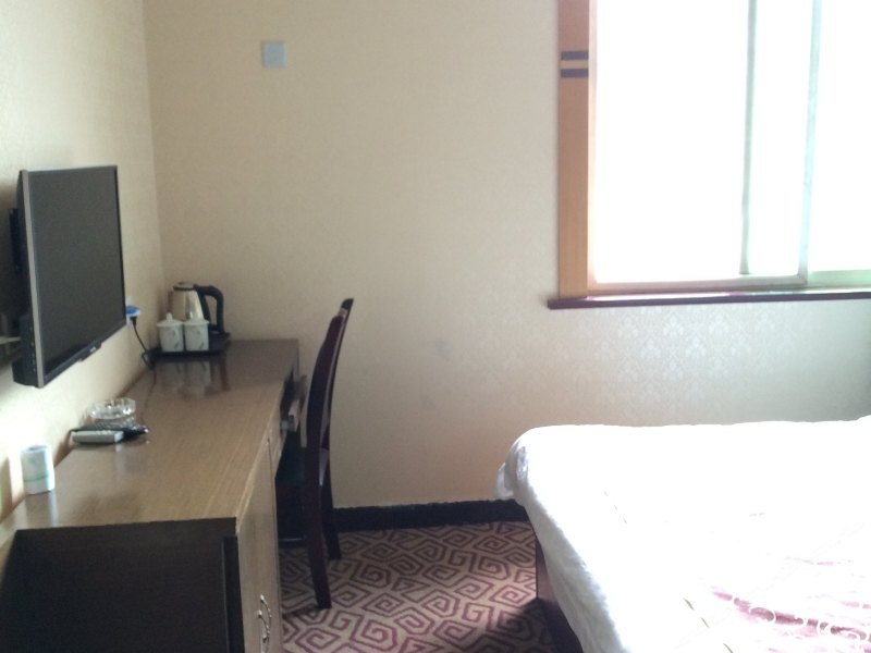 hotelPic