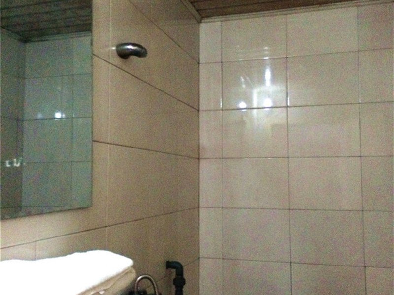 hotelPic