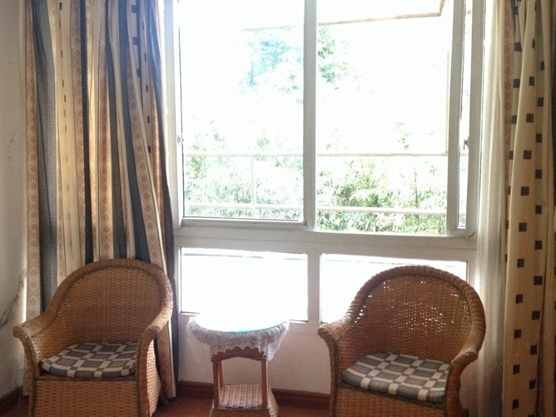 hotelPic