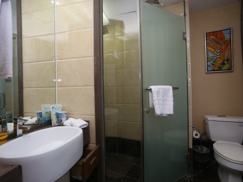 hotelPic