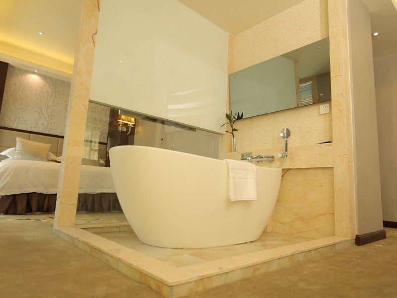 hotelPic