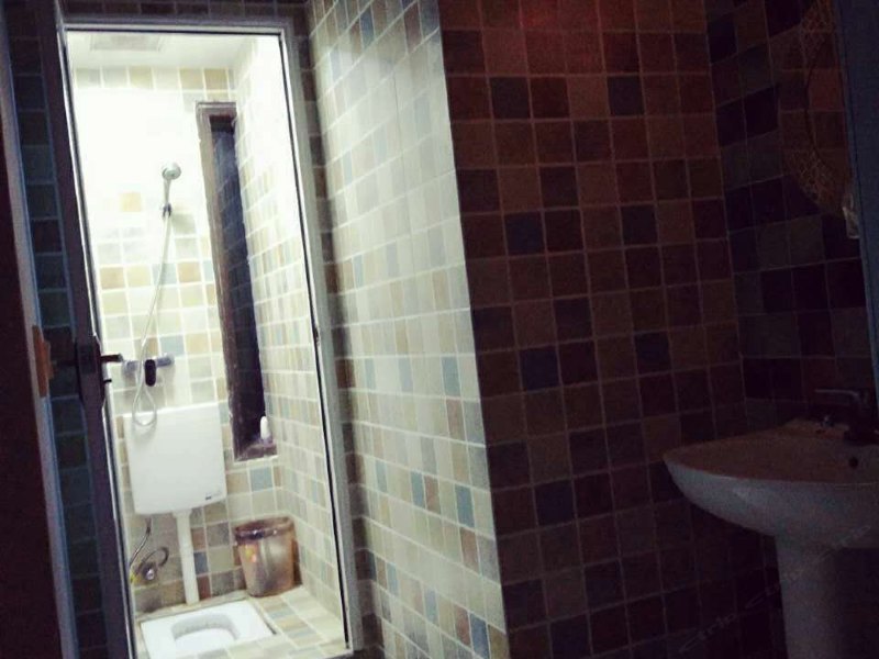hotelPic