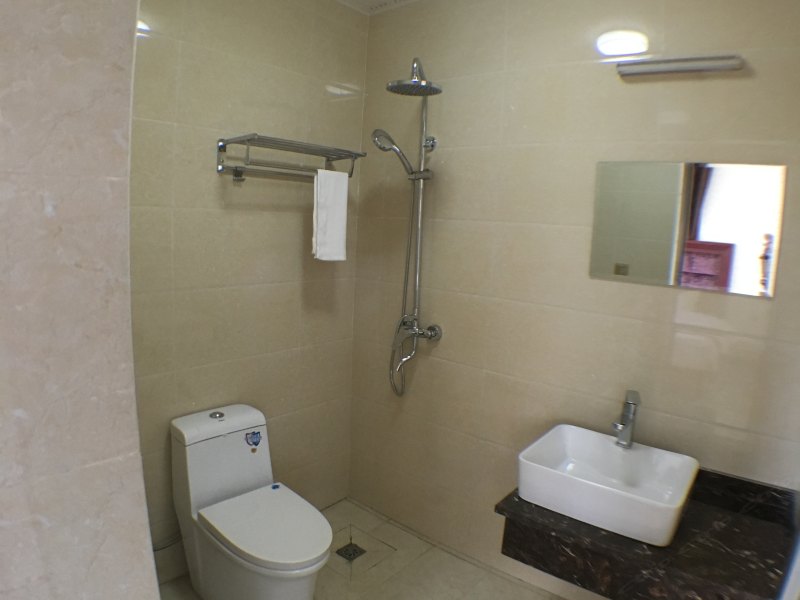 hotelPic