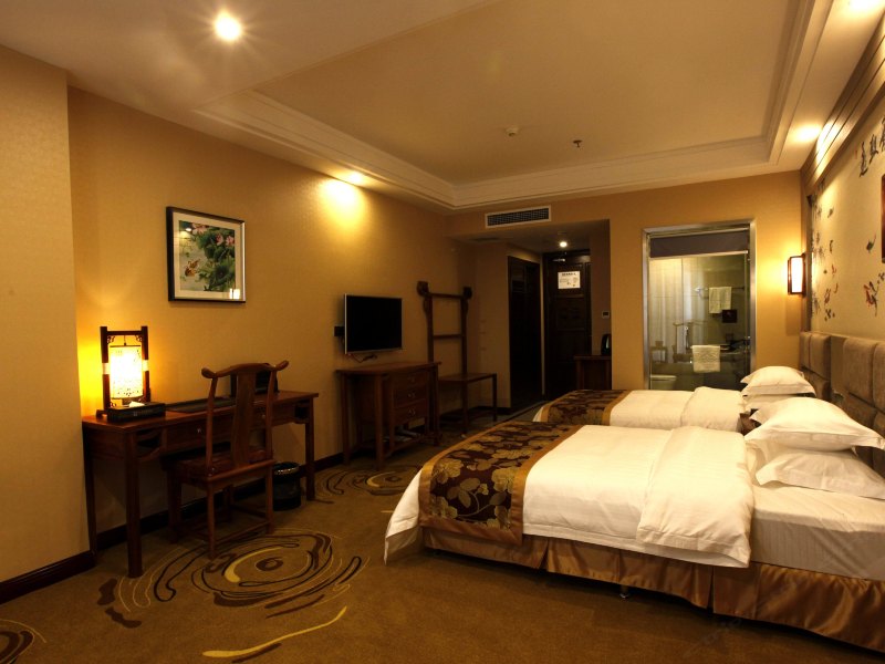 hotelPic