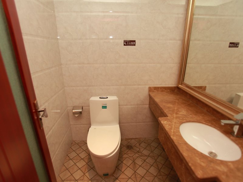 hotelPic