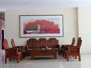 新疆烏魯木齊九月旅游_新疆烏魯木齊旅游價(jià)格多少_新疆烏魯木齊2人旅游需要多少錢(qián)