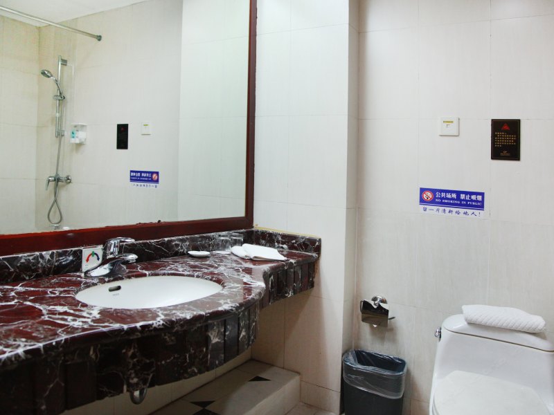 hotelPic
