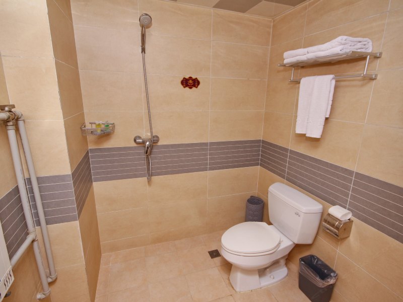 hotelPic