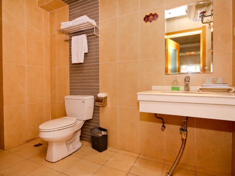 hotelPic