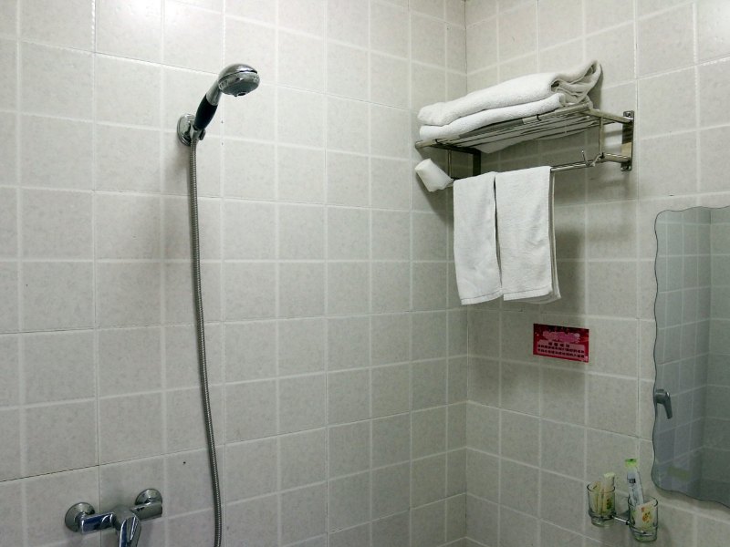 hotelPic