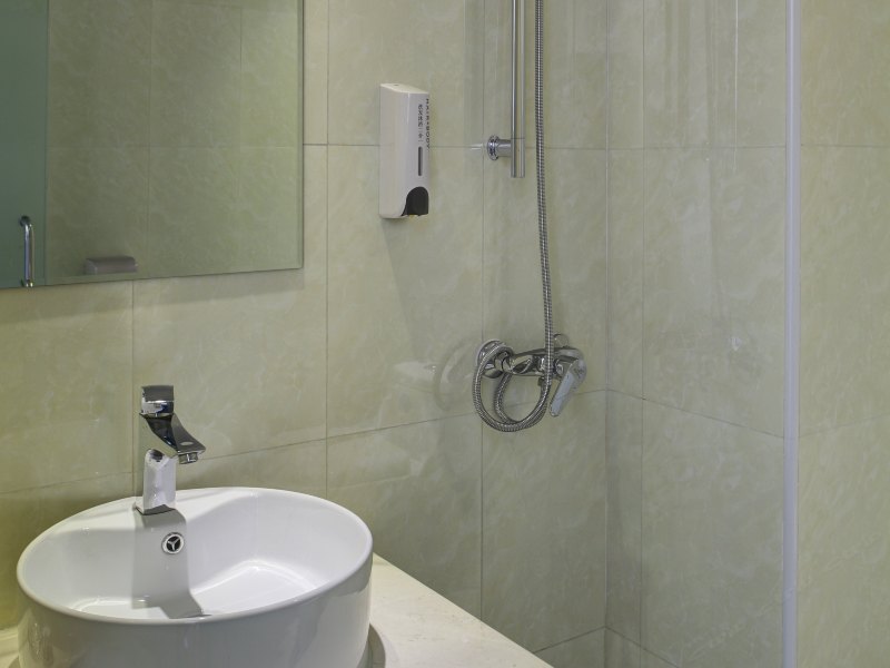 hotelPic