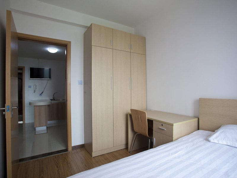 hotelPic