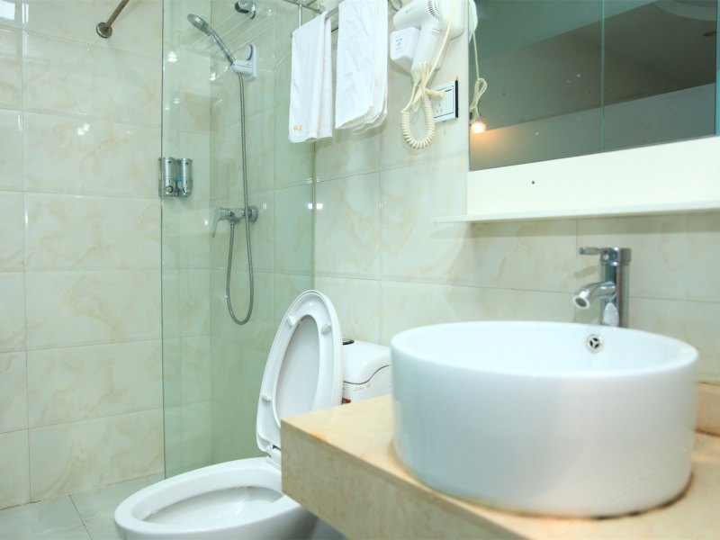 hotelPic