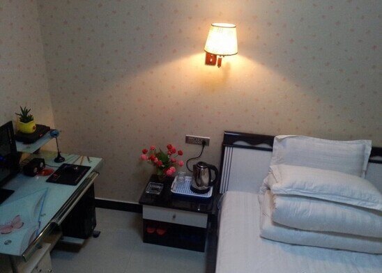 hotelPic