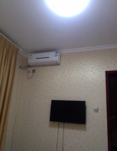 hotelPic