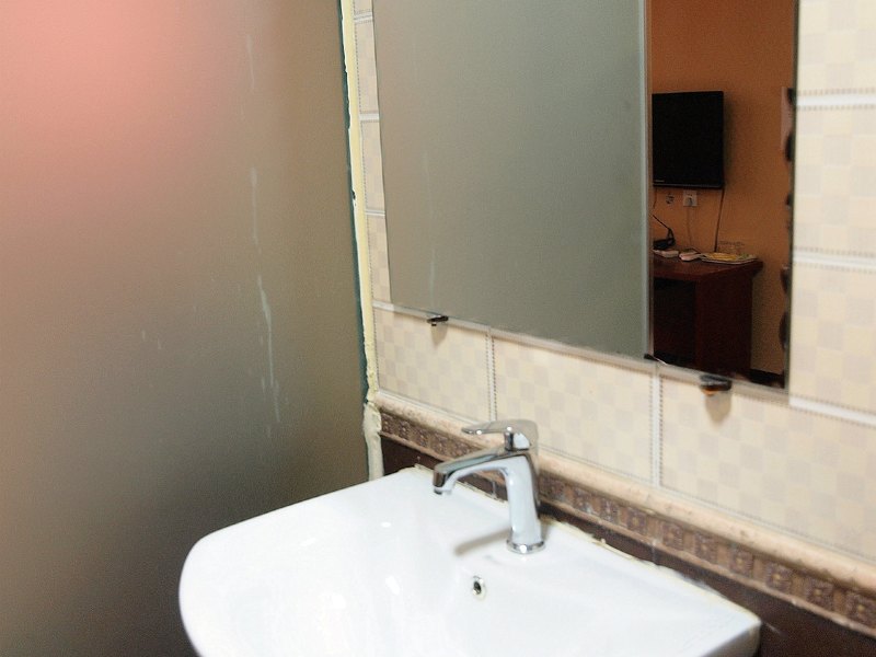 hotelPic