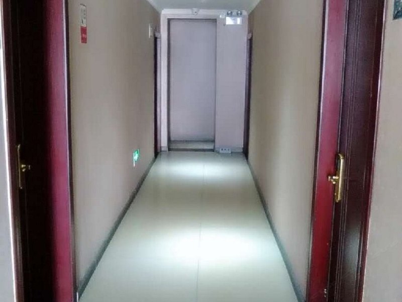 hotelPic