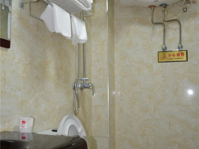hotelPic