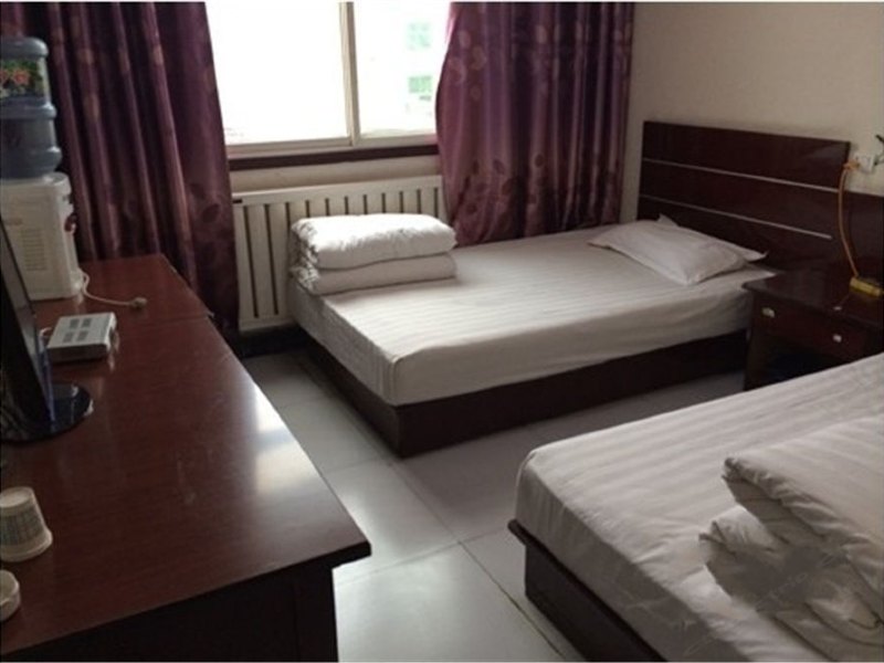 hotelPic