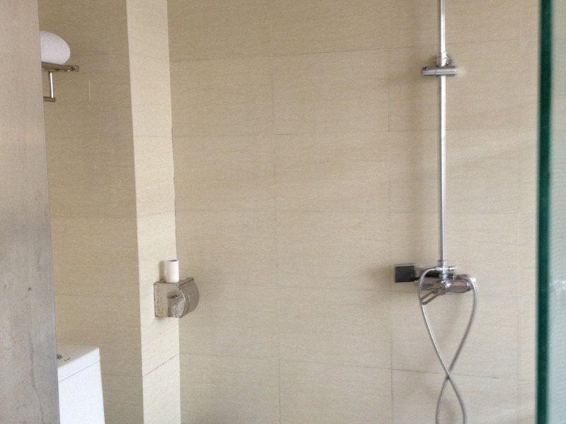 hotelPic