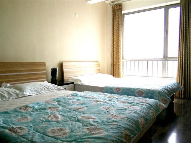 hotelPic