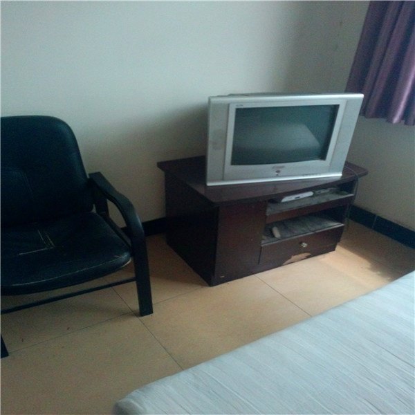 hotelPic