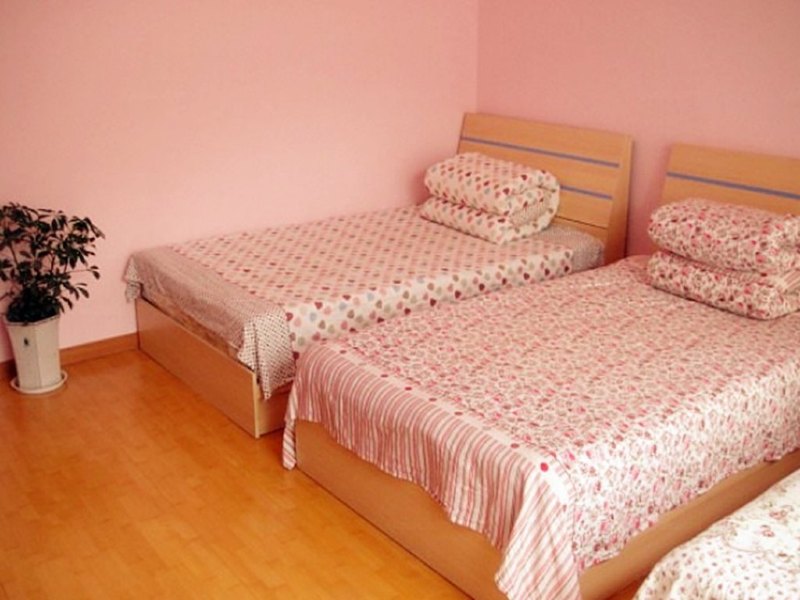 hotelPic
