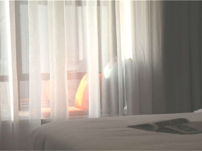 hotelPic