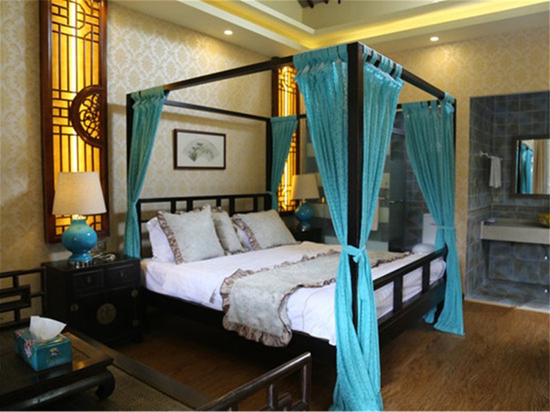 hotelPic