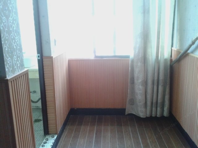 hotelPic