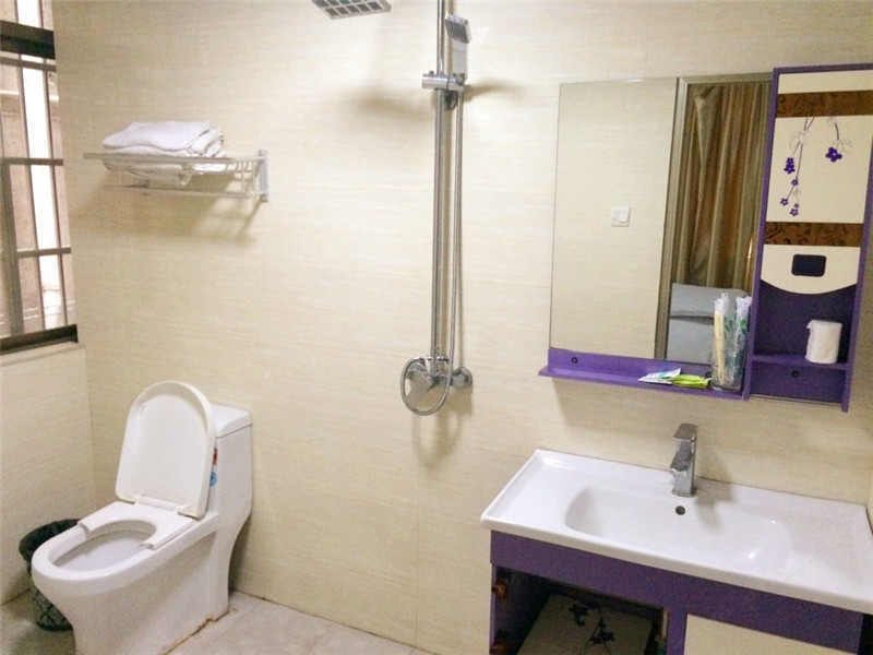 hotelPic