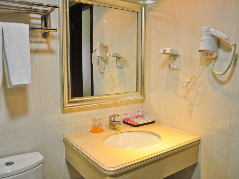 hotelPic