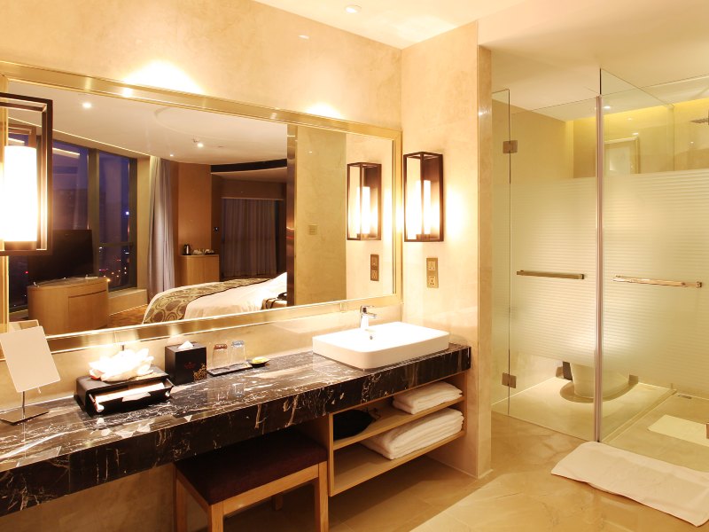 hotelPic