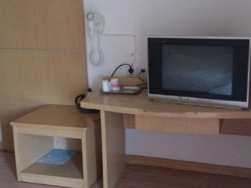 hotelPic