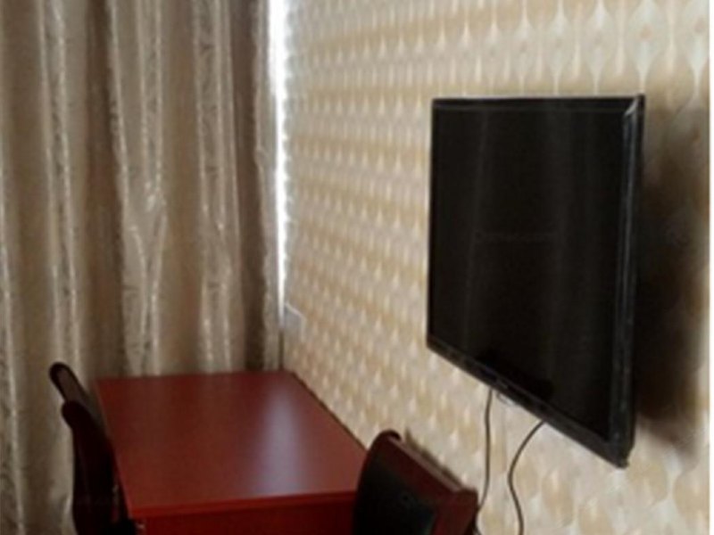hotelPic