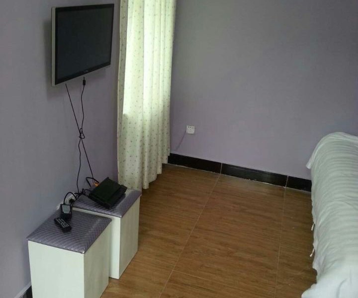 hotelPic