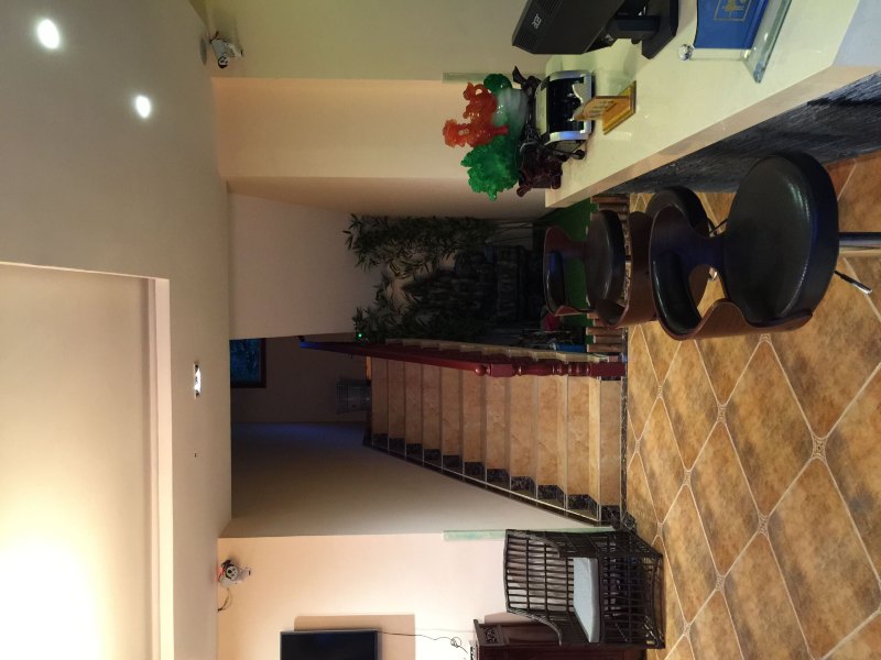 hotelPic
