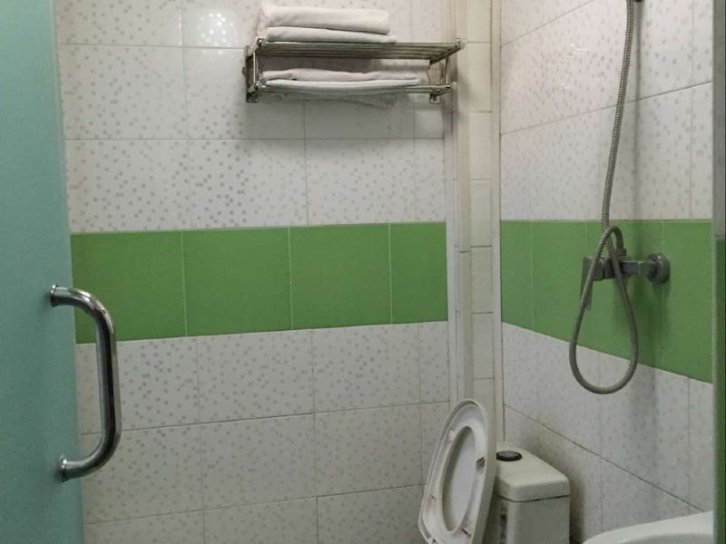 hotelPic