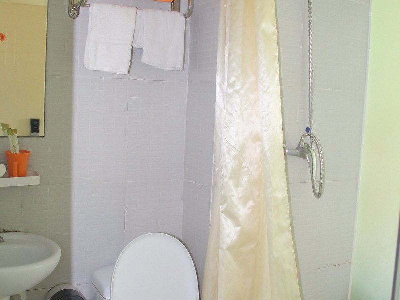 hotelPic