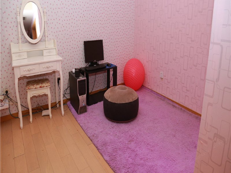 hotelPic