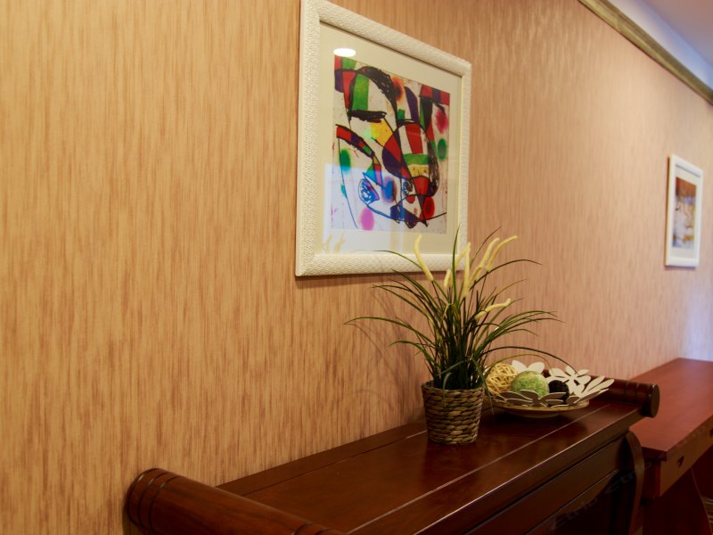 hotelPic